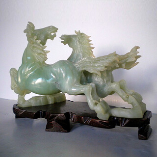 Tremolada Arte: esposizione e vendita di opere d'arte orientale, sculture in pietra dura e vasi cinesi in provincia di Monza Brianza e Milano